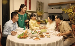 Bữa cơm gia đ&igrave;nh v&agrave; những chiều biến đổi