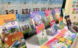 C&ocirc;ng bố đường d&acirc;y n&oacute;ng phục vụ ph&aacute;t h&agrave;nh s&aacute;ch gi&aacute;o khoa