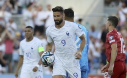 Mbappe giữ mạch to&agrave;n thắng cho Ph&aacute;p