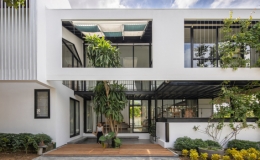 Ngắm ng&ocirc;i nh&agrave; đẹp như cổ t&iacute;ch nhờ d&ugrave;ng d&acirc;y leo l&agrave;m mặt tiền