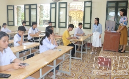Đề thi m&ocirc;n Tiếng Anh s&aacute;t với kiến thức người học
