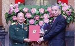 Lễ trao Quyết định của Chủ tịch nước bổ nhiệm Chủ nhiệm Tổng cục Ch&iacute;nh trị Qu&acirc;n đội nh&acirc;n d&acirc;n Việt Nam
