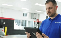 Nhiều doanh nghiệp Mỹ quay về d&ugrave;ng giấy v&igrave; tấn c&ocirc;ng mạng