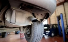 Những &acirc;m thanh lạ từ hệ thống ống xả