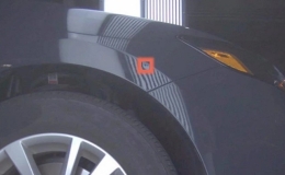 D&ugrave;ng AI d&ograve; vết xước sau khi cho thu&ecirc; xe &ocirc;t&ocirc;