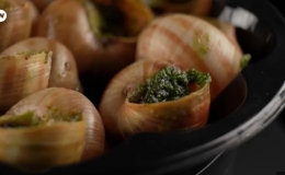 Ph&ocirc; mai gi&ograve;i v&agrave; những m&oacute;n độc lạ ch&acirc;u &Acirc;u