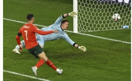 Ronaldo gi&uacute;p Bồ Đ&agrave;o Nha hạ Đức ở b&aacute;n kết Nations League