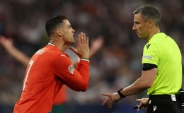 Trọng t&agrave;i g&acirc;y tranh c&atilde;i, b&agrave;n của Ronaldo kh&ocirc;ng hợp lệ?