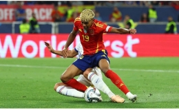 Yamal lập c&uacute; đ&uacute;p, gi&uacute;p T&acirc;y Ban Nha thắng Ph&aacute;p 5-4