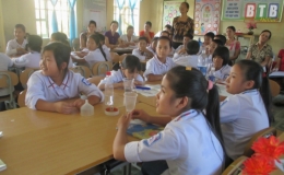 Thầy tr&ograve; chủ động hơn với &ldquo;b&agrave;n tay nặn bột&rdquo;