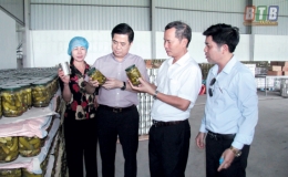 Gi&aacute;m s&aacute;t việc giải quyết &yacute; kiến, kiến nghị của cử tri