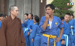 Sư thầy tổ chức dạy v&otilde; miễn ph&iacute; cho học sinh