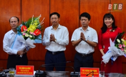 C&ocirc;ng bố Quyết định th&agrave;nh lập Trường Tiểu học Trần Hưng Đạo th&agrave;nh phố Th&aacute;i B&igrave;nh