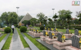 H&agrave;nh tr&igrave;nh tri &acirc;n