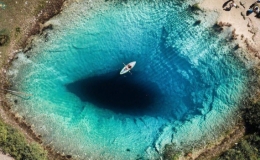  Hồ nước s&acirc;u hơn 150 m ở Croatia