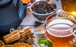 C&aacute;ch pha tr&agrave; nguyệt quế gi&uacute;p l&agrave;m sạch phổi, trị ho