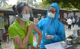 Hơn 10.000 người lao động ở 28 đơn vị được kh&aacute;m sức khỏe