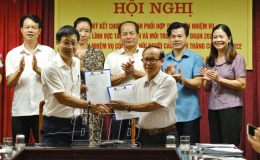 K&yacute; kết chương tr&igrave;nh phối hợp trong lĩnh vực t&agrave;i nguy&ecirc;n v&agrave; m&ocirc;i trường