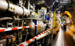 M&aacute;y gia tốc hạt lớn hứa hẹn tương lai tươi s&aacute;ng cho ng&agrave;nh vật l&yacute;