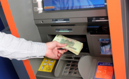 C&aacute;ch nạp tiền v&agrave;o thẻ ATM kh&ocirc;ng cần ra ng&acirc;n h&agrave;ng