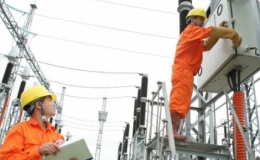 EVN kiến nghị sớm tăng gi&aacute; điện đợt 2