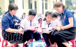 L&aacute; cờ đầu gi&aacute;o dục tiểu học huyện Kiến Xương