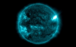 L&oacute;a Mặt Trời cấp mạnh nhất g&acirc;y gi&aacute;n đoạn v&ocirc; tuyến Tr&aacute;i Đất