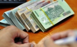 Người mua nh&agrave;, mua xe được vay ng&acirc;n h&agrave;ng n&agrave;y trả nợ cho ng&acirc;n h&agrave;ng kh&aacute;c