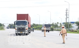 Bảo đảm an to&agrave;n giao th&ocirc;ng địa b&agrave;n cửa ng&otilde;