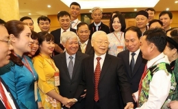 Đảng vi&ecirc;n tin tưởng tuyệt đối v&agrave;o sự l&atilde;nh đạo của Đảng Cộng sản Việt Nam