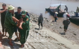  Đồn Bi&ecirc;n ph&ograve;ng Cửa L&acirc;n kịp thời cấp cứu ngư d&acirc;n gặp nạn tr&ecirc;n biển