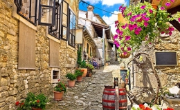 Gh&eacute; thăm thị trấn si&ecirc;u nhỏ chỉ c&oacute; 50 người sinh sống