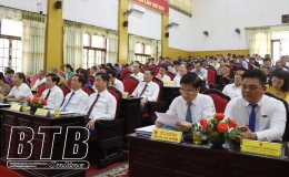 Kỳ họp thứ t&aacute;m HĐND huy&ecirc;̣n Đ&ocirc;ng Hưng quyết định nhiều nội dung quan trọng