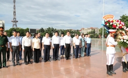 Kỷ niệm 109 năm Ng&agrave;y sinh Tổng B&iacute; thư Nguyễn Văn Linh