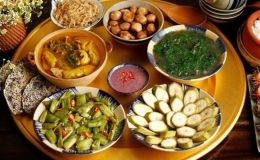 M&acirc;m cơm ngày hè đặc trưng xứ Ngh&ecirc;̣ h&acirc;́p d&acirc;̃n khó cưỡng