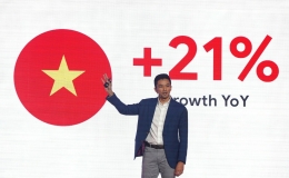 Mỗi ph&uacute;t c&oacute; hơn 10 ngh&igrave;n lượt tải ứng dụng Việt