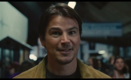 "&Ocirc;ng ho&agrave;ng của những c&uacute; twist" M.Night Shyamalan trở lại với phim mới - Bẫy