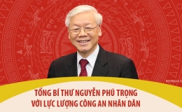 Tổng B&iacute; thư Nguyễn Ph&uacute; Trọng với lực lượng C&ocirc;ng an nh&acirc;n d&acirc;n