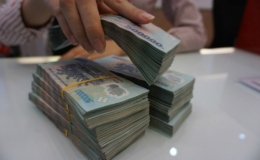 L&atilde;i suất tiền gửi tiếp tục tăng