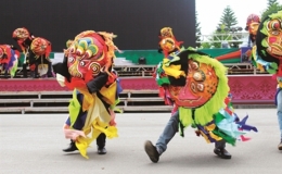 "Vui tết Độc lập" tại L&agrave;ng Văn h&oacute;a - Du lịch c&aacute;c d&acirc;n tộc Việt Nam