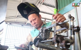 Nh&agrave; khoa học của n&ocirc;ng d&acirc;n