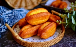 Cuối tuần rảnh rỗi l&agrave;m ngay b&aacute;nh nếp chi&ecirc;n n&oacute;ng hổi 