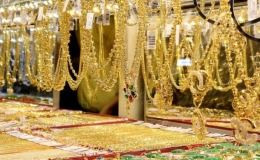 Gi&aacute; v&agrave;ng tăng nhẹ, người mua v&agrave;ng nghe ng&oacute;ng