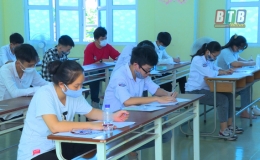 Th&iacute; sinh Th&aacute;i B&igrave;nh &ldquo;thở ph&agrave;o&rdquo; với đề thi m&ocirc;n To&aacute;n