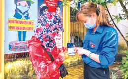 T&iacute;ch cực tuy&ecirc;n truyền, hướng dẫn  c&agrave;i đặt ứng dụng Bluezone