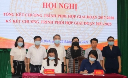 Ban Tuy&ecirc;n gi&aacute;o Tỉnh ủy v&agrave; Sở Gi&aacute;o dục v&agrave; Đ&agrave;o tạo k&yacute; kết chương tr&igrave;nh phối hợp giai đoạn 2021-2025