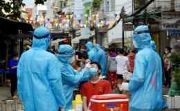 S&aacute;ng 12/8, th&ecirc;m 4.642 ca mắc Covid-19 tại TP Hồ Ch&iacute; Minh v&agrave; 23 địa phương kh&aacute;c