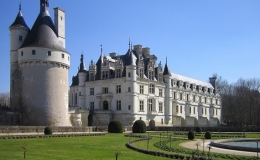  10 địa điểm n&ecirc;n thơ trong c&aacute;c bộ phim cổ t&iacute;ch ho&agrave;n to&agrave;n c&oacute; thật ngo&agrave;i đời