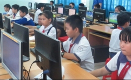Tổ chức dạy tiếng Anh, tin học cho 100% học sinh lớp 3