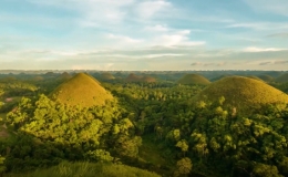 V&ugrave;ng đất chứa 1.776 ngọn đồi 'chocolate'